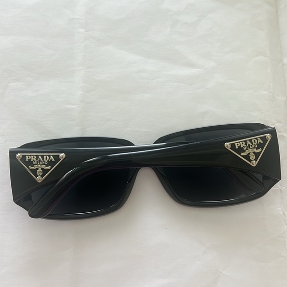 Authentic RARE PRADA sunglasses w/ certificate and box. Mint condition. Worn 1x - Picture 11 of 15